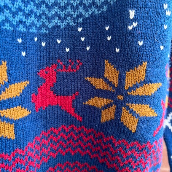 1(love) NASA Ugly Christmas Sweater-Captain! - Picture 10 of 11